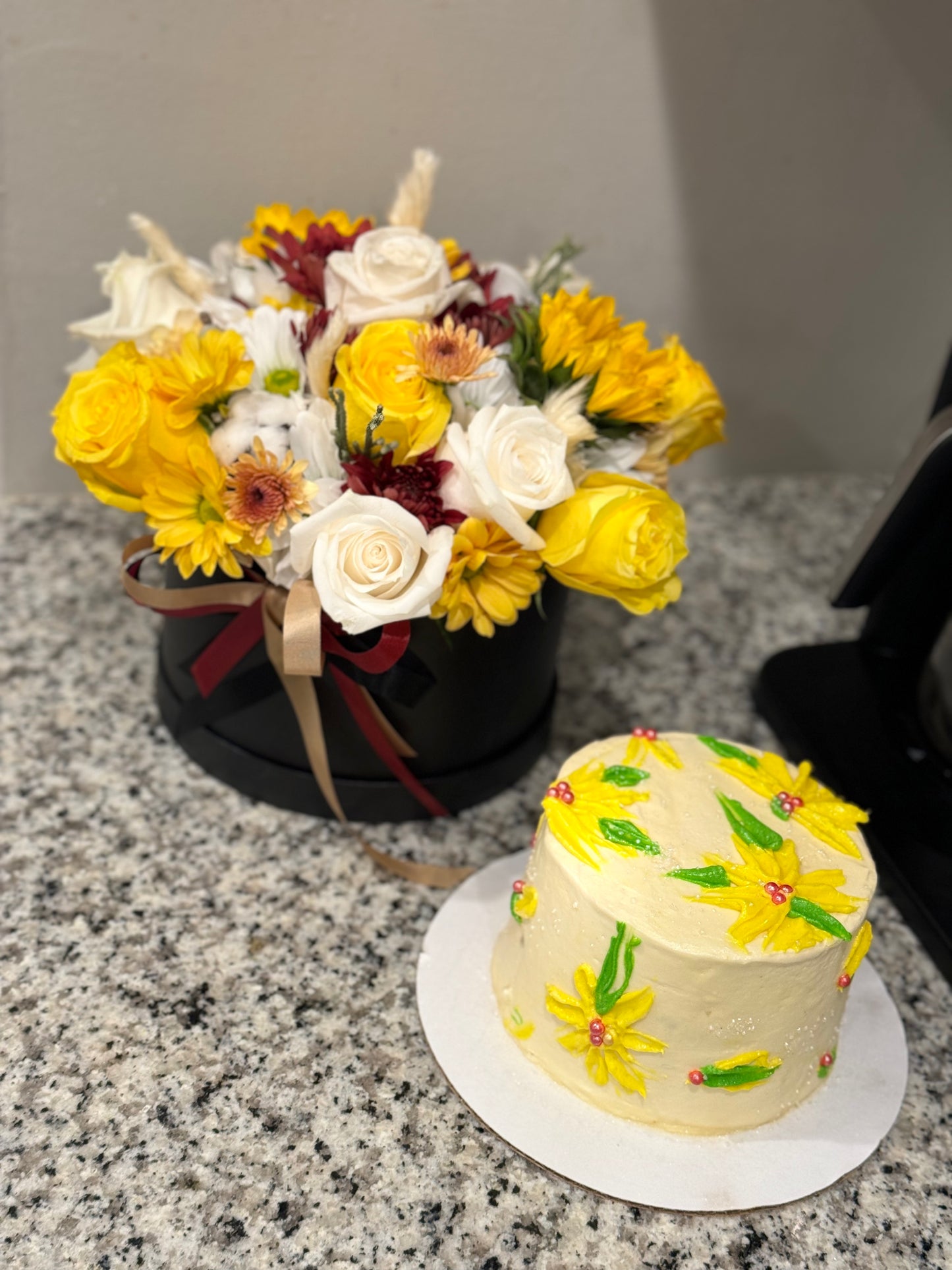 cake and flower